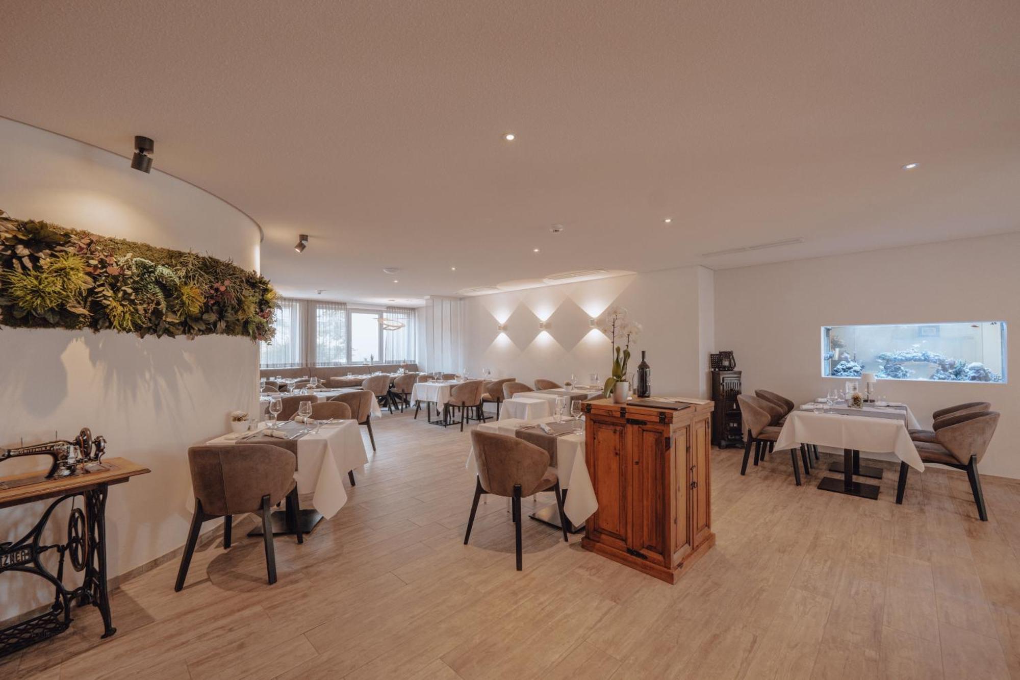 Hotel Herrenberg Buitenkant foto